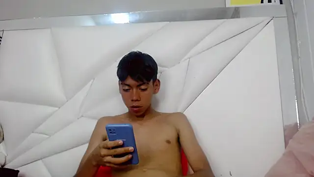 Liarr_ – Naživo XXX chat