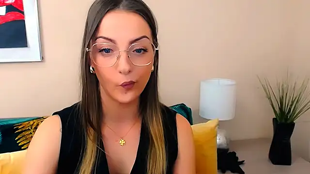 NatalieSexy Adlı Modelin Canlı XXX Sohbeti