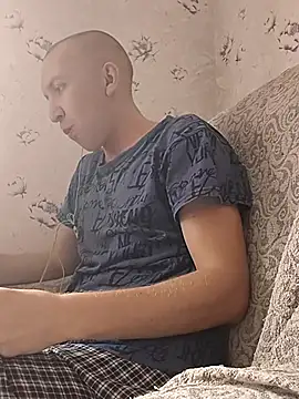 _uncle_Mitya-43_: διαδικτυακό σόου στην κάμερα