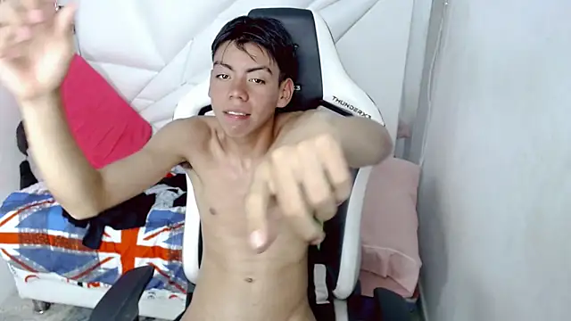 Liarr_のウェブカメラショー