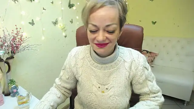 Show modela NikaMayu na web-kameri