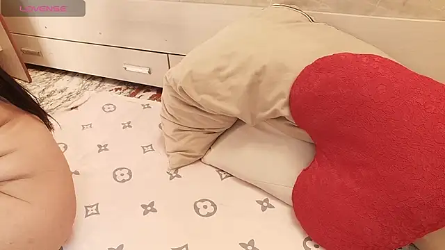 MissValday 现场XXX聊天