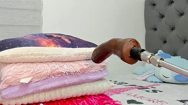 Elizabeth_18_ Obrolan Langsung XXX