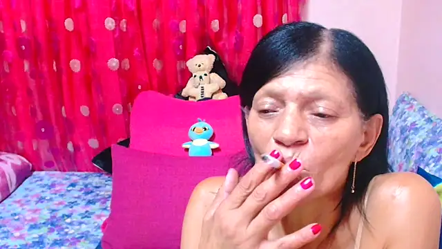 SLUTTYROXY 即時 XXX 聊天