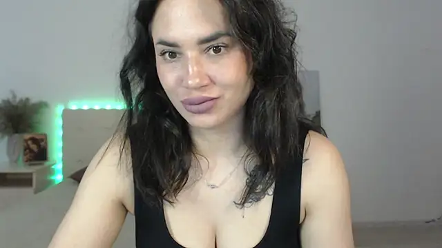 Chat XXX en directo de RoxannePure