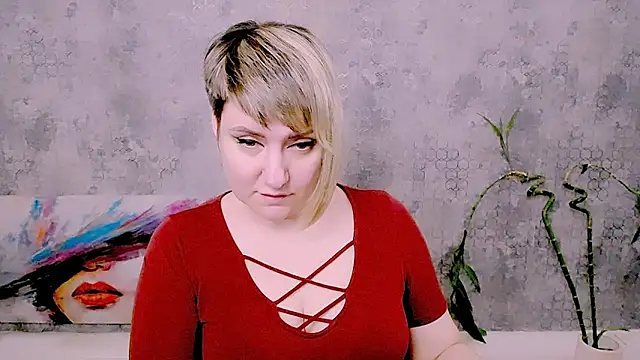 Djullia Chat XXX in diretta