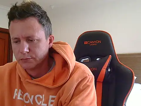 Webkamerová show TroyDieselXXX