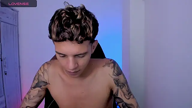 tylernova élő XXX-chatje