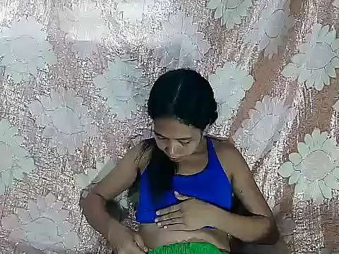 PinaySkinnyGirl live XXX chat