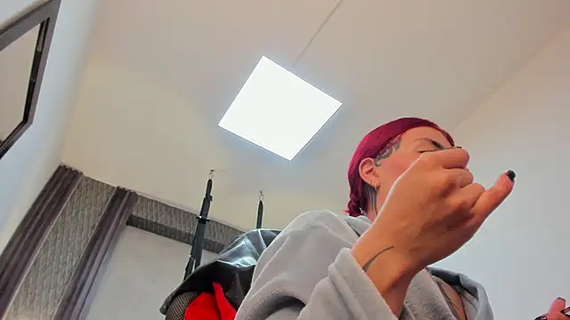 Chatroom XXX en direct de selene_red_