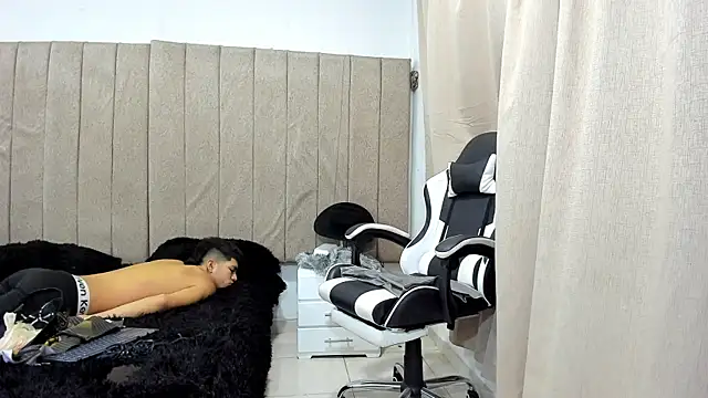 Czat XXX na żywo – pipe_hot04