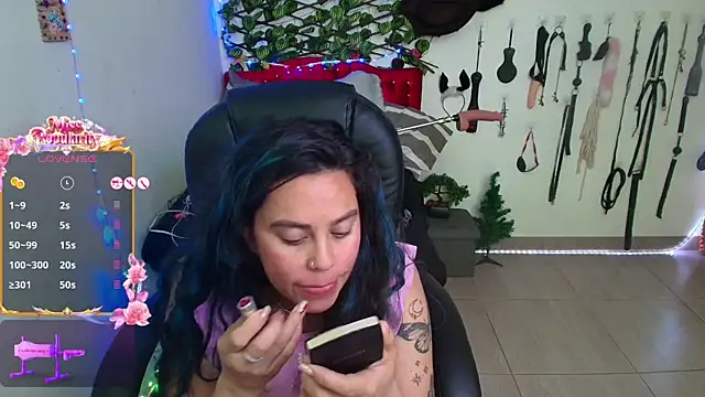 Chatroom XXX en direct de elektra_32