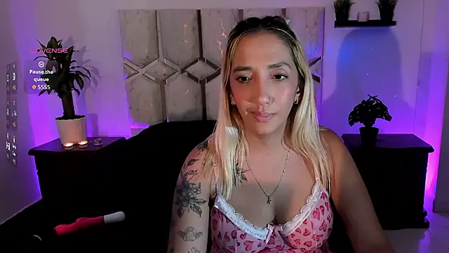 Amanda_klaire 即時 XXX 聊天