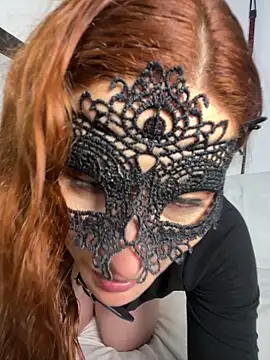 MiacarryのライブXXXチャット