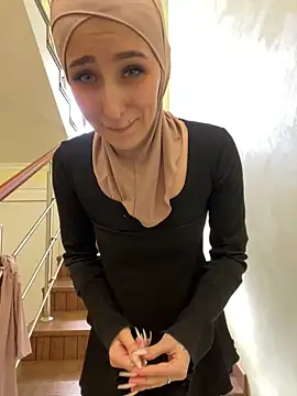 Chatroom XXX en direct de FlexibleDoll_