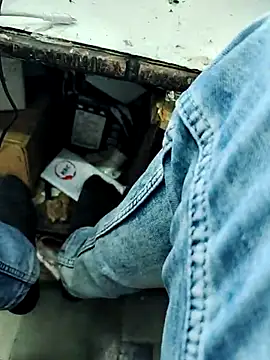 X-boy-11 Show Webcam