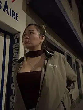 Danielavegax 现场XXX聊天