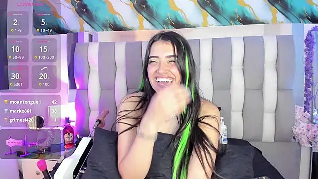 IsaDiiaz Adlı Modelin Canlı XXX Sohbeti