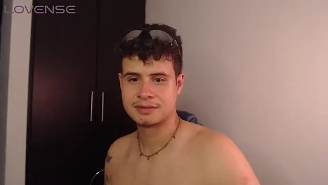 BjornSteel Pertunjukan Webcam