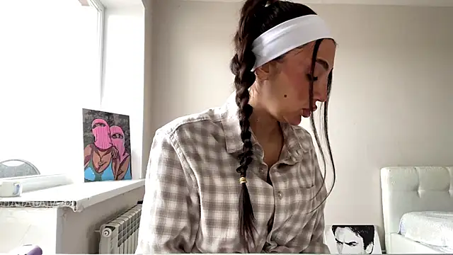 Czat XXX na żywo – AlvinaMair