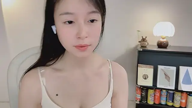 Onechestnut 라이브 XXX 채팅