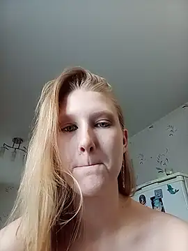 Pokazy przed kamerką – Tanya_Savel