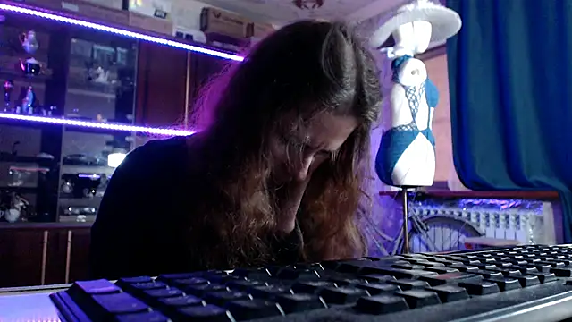 pa1e_pr1ncess – Naživo XXX chat