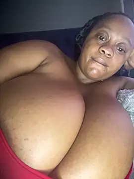 Chubbykarisma27's Live XXX Chat