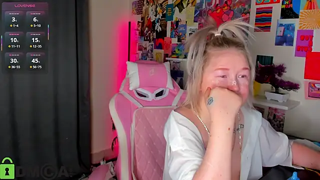 Sara_Robinson: онлайн-секс-чат