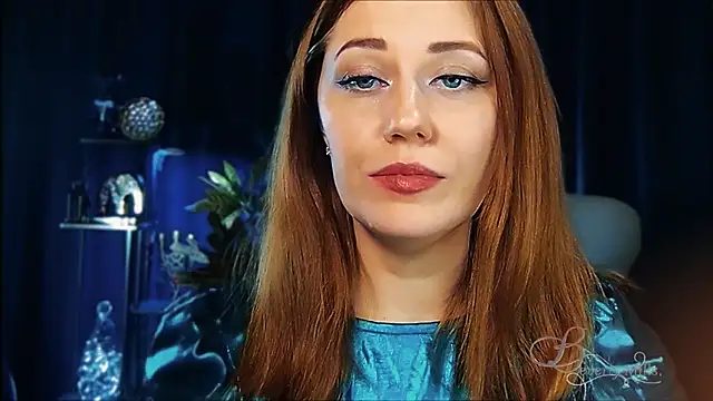 MissBeverlyMills: онлайн-секс-чат