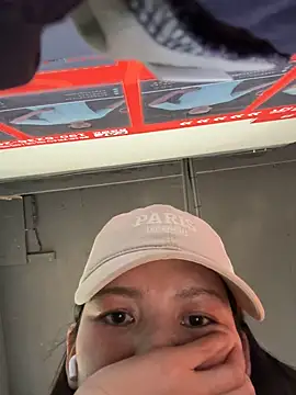 Ayla-Fit's Live XXX Chat