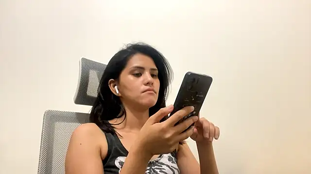 Chatroom XXX en direct de SonaFragassi