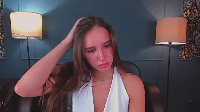 Show modela NicoleWells22 na web-kameri