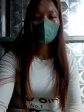 Chat +18 de nat-tri ao vivo