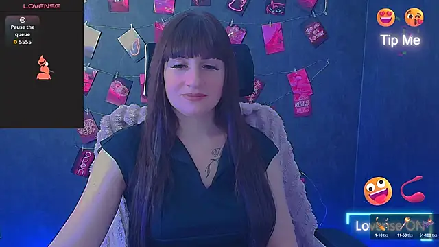 Chatroom XXX en direct de Violla_My