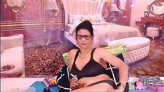 Czat XXX na żywo – IndianAllure