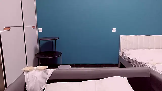 ZHJKS9988 – Live XXX-chat