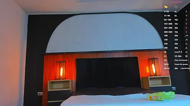 Show modela Leo_Savage_ na web-kameri