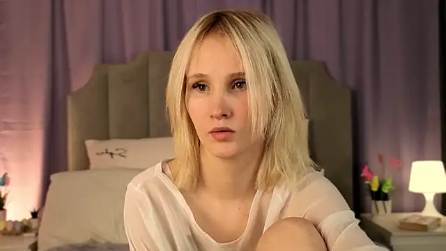 CrystalLili's Live XXX Chat