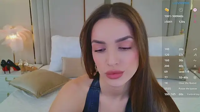 BellaHalles Adlı Modelin Canlı XXX Sohbeti