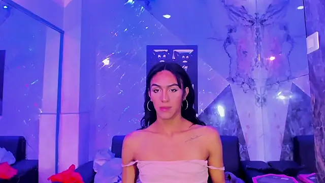 Isabella_stanford2のライブXXXチャット