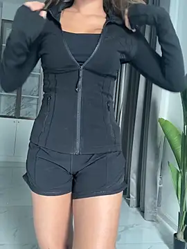 Alittleasiangirl 现场XXX聊天