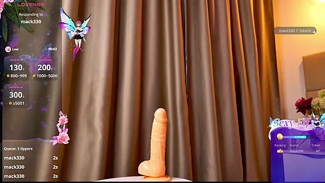 Tiny_BunnyX élő XXX-chatje