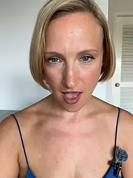 UmaTruewoman Chat XXX in diretta