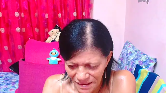 Chatroom XXX en direct de SLUTTYROXY