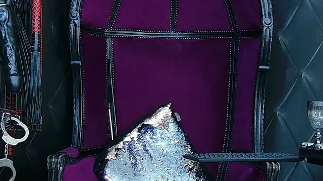 XXX chat uživo modela FinDomKaya