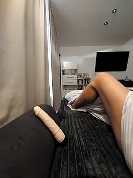 SexyJulia21のライブXXXチャット