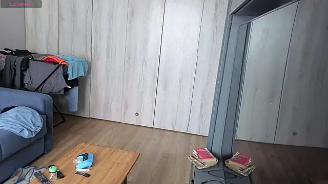 MilaaMilaa: вебкам-шоу