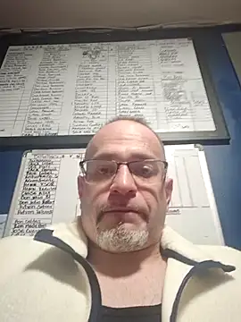 Curious9884 Show in webcam