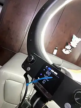 Онлайн чат XXX EmilyAndAndrew